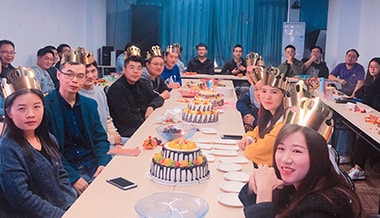 聲菲特12月員工座談會&生日會：一言一語，助力起航